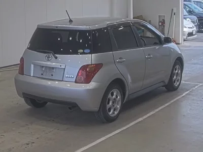 Toyota IST