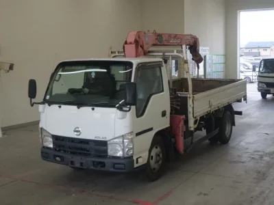 Nissan TRUCK
