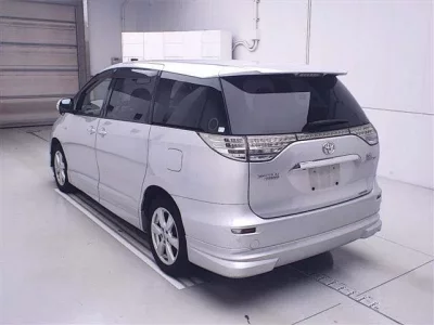 Toyota ESTIMA HYBRID