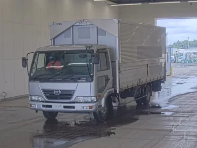 Nissan CONDOR