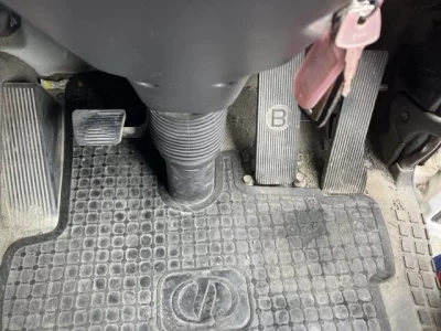 Nissan TRUCK