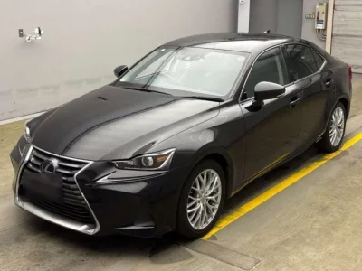 Lexus IS