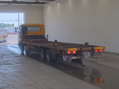 Nissan TRUCK
