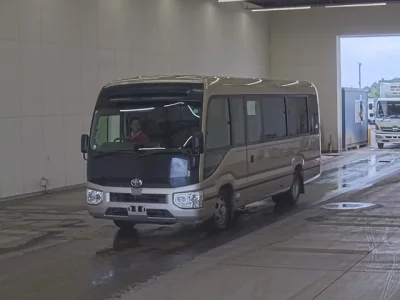 Toyota COASTER