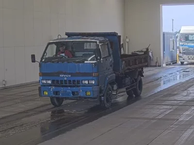 Isuzu JUSTON