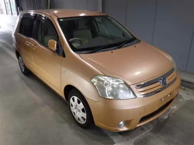 Toyota RAUM