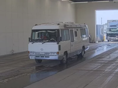 Toyota COASTER