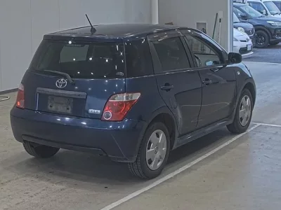 Toyota IST