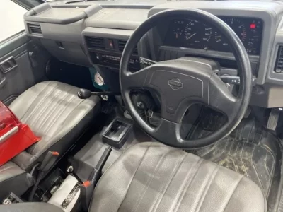 Nissan SAFARI TRUCK