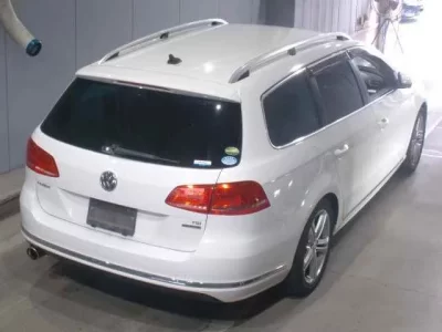 Volkswagen PASSAT VARIANT