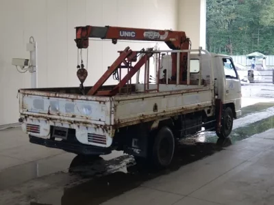 Isuzu ELF