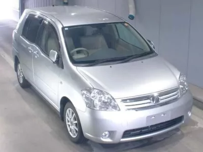 Toyota RAUM