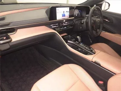 Toyota CROWN SPORT