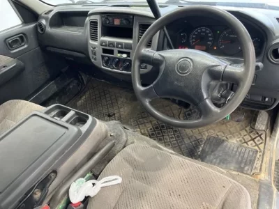 Isuzu COMO