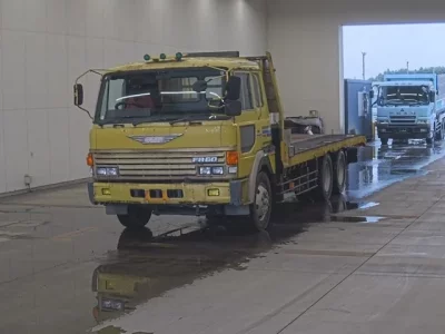 Hino TRUCK