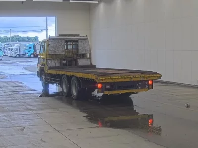 Hino TRUCK