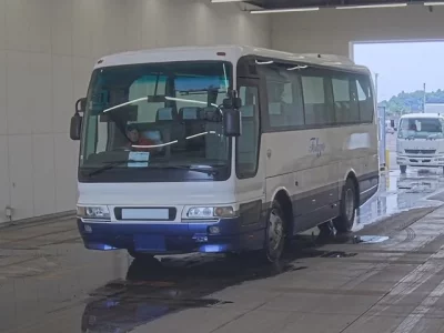 Mitsubishi BUS