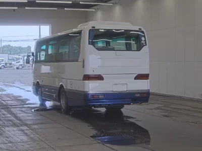 Mitsubishi BUS