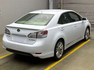Lexus HS