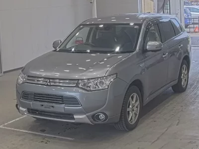 Mitsubishi OUTLANDER PHEV