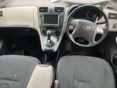 Toyota MARK X ZIO