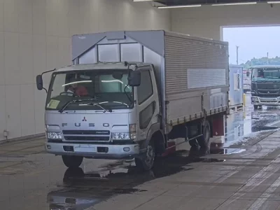 Mitsubishi FUSO FIGHTER