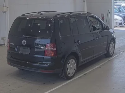 Volkswagen GOLF TOURAN
