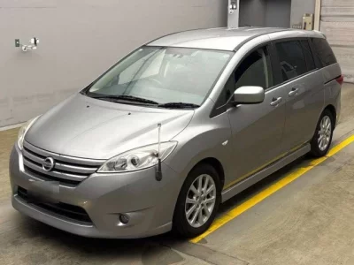 Nissan LAFESTA