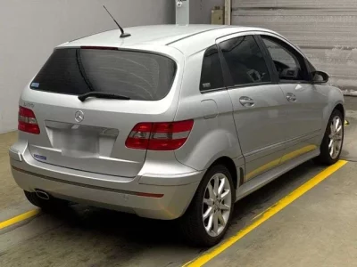 Mercedes-Benz B CLASS