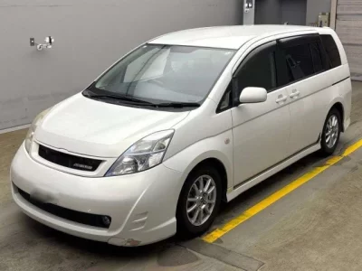 Toyota ISIS