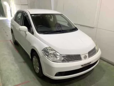 Nissan TIIDA LATIO