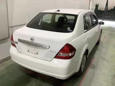 Nissan TIIDA LATIO