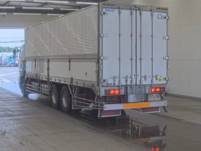 Hino TRUCK