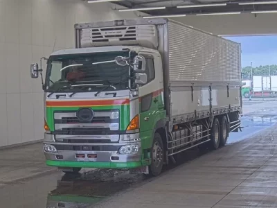 Hino TRUCK
