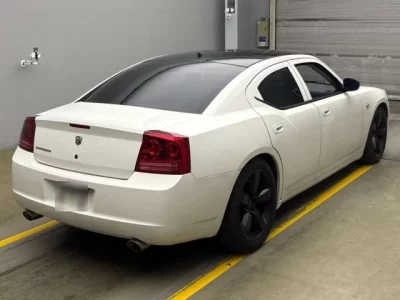 Dodge CHARGER