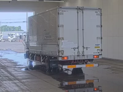 Isuzu FORWARD
