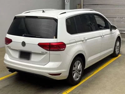 Volkswagen GOLF TOURAN