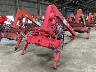 OTHERS UNIC CRANE