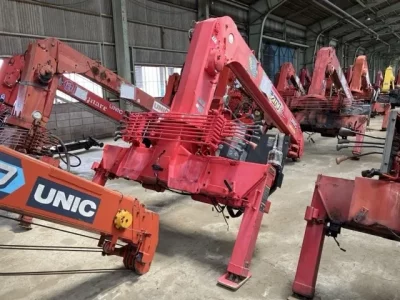 OTHERS UNIC CRANE
