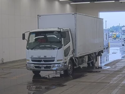 Mitsubishi FUSO FIGHTER