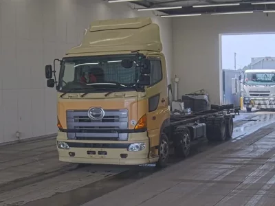 Hino TRUCK