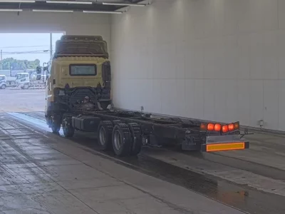 Hino TRUCK