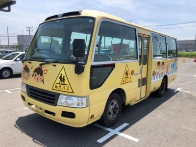 Toyota COASTER