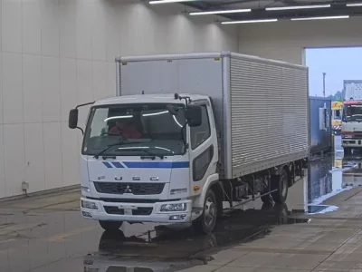 Mitsubishi FUSO FIGHTER