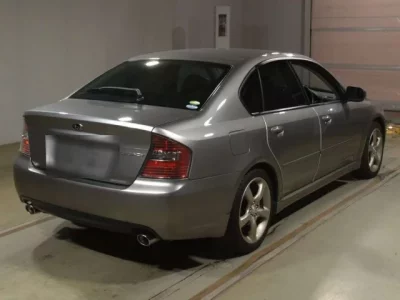 Subaru LEGACY B4