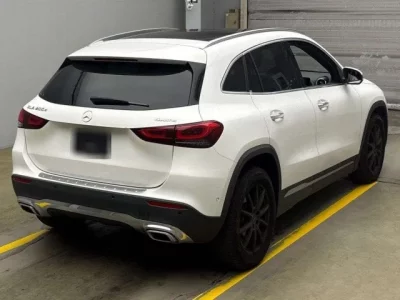Mercedes-Benz GLA CLASS