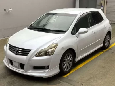 Toyota BLADE