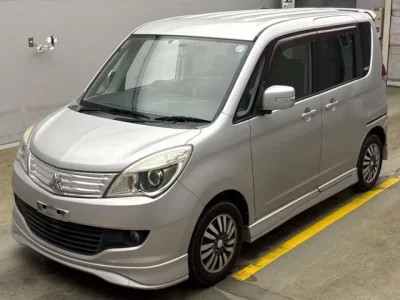 Mitsubishi DELICA D2