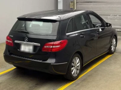 Mercedes-Benz B CLASS