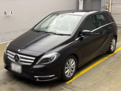 Mercedes-Benz B CLASS